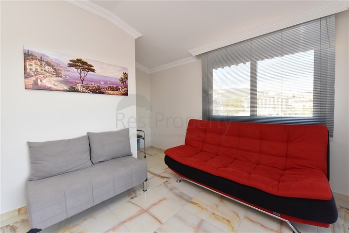 Пентхаус планировки 4+1 с видом на море