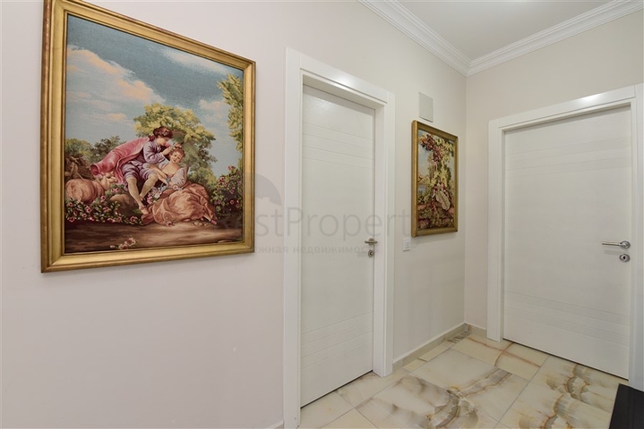 Пентхаус планировки 4+1 с видом на море