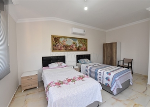 Пентхаус планировки 4+1 с видом на море