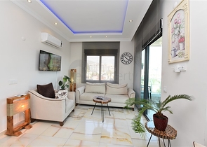 Пентхаус планировки 4+1 с видом на море