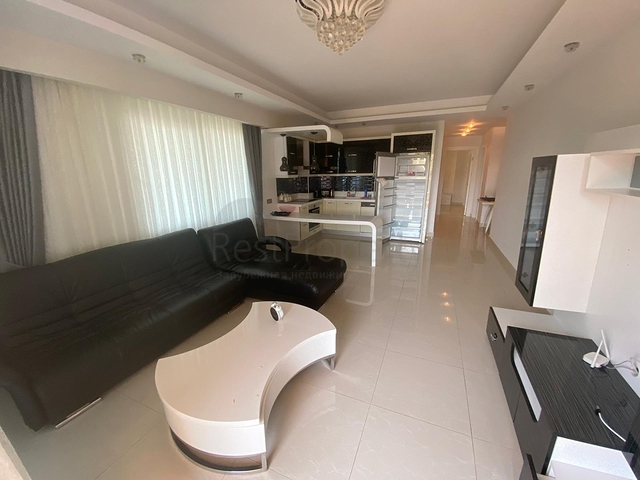 Трехкомнатная квартира в мебелью