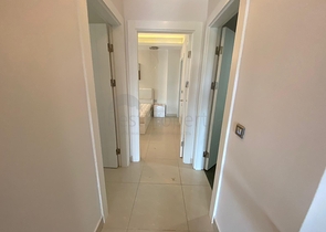 Трехкомнатная квартира в мебелью