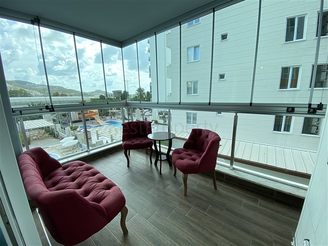 Двухкомнатная квартира с мебелью