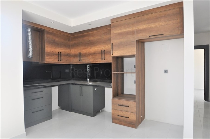 Трехкомнатная квартира в новом комплексе