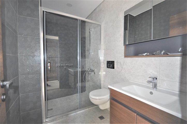 Трехкомнатная квартира в новом комплексе