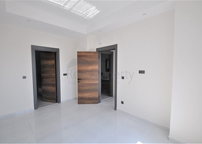 Трехкомнатная квартира в новом комплексе