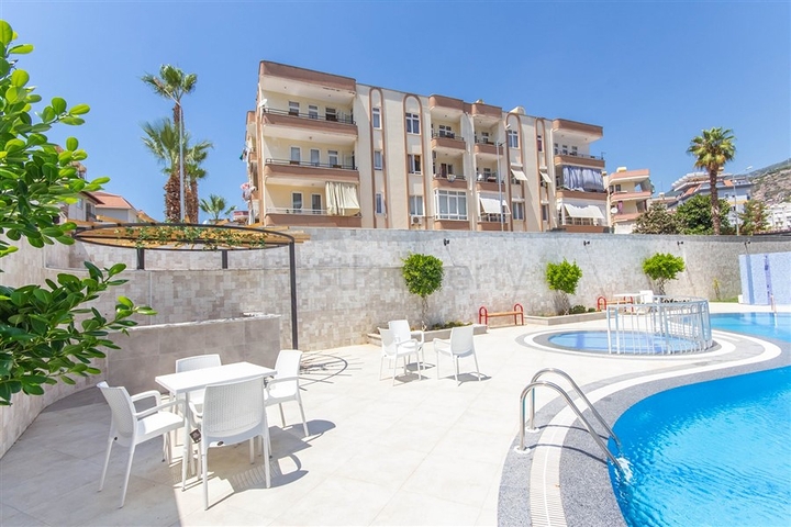 Двухкомнатная квартира в центре Алании