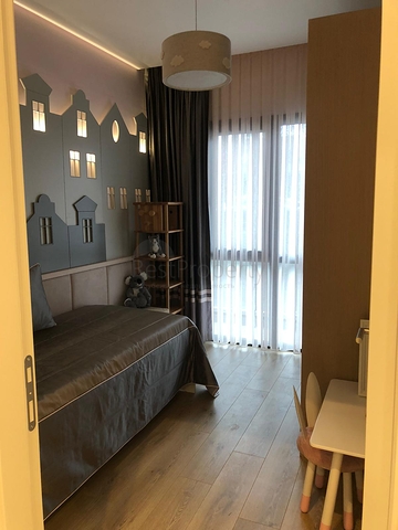 Жилой комплекс семейной концепции, рядом с метро станцией