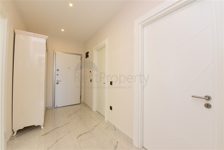 Трехкомнатная квартира с мебелью в центре Алании