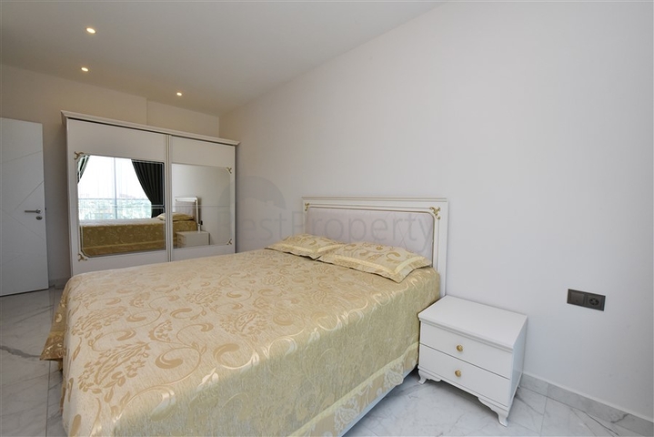 Трехкомнатная квартира с мебелью в центре Алании