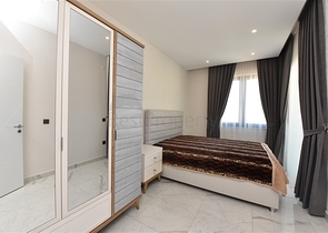 Трехкомнатная квартира с мебелью в центре Алании