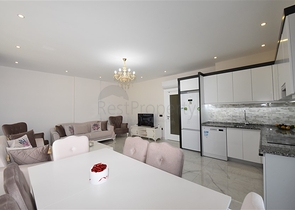 Трехкомнатная квартира с мебелью в центре Алании