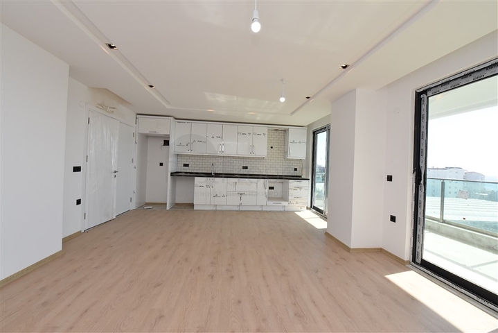 Первоклассный пентхаус 3+1 с видом на море 