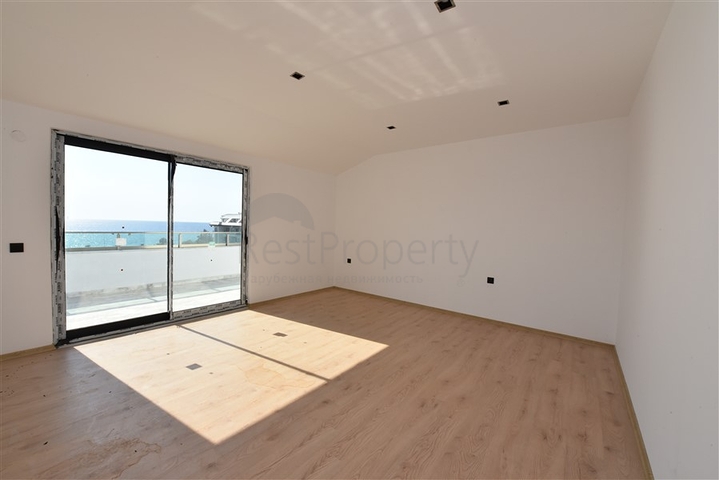 Первоклассный пентхаус 3+1 с видом на море 