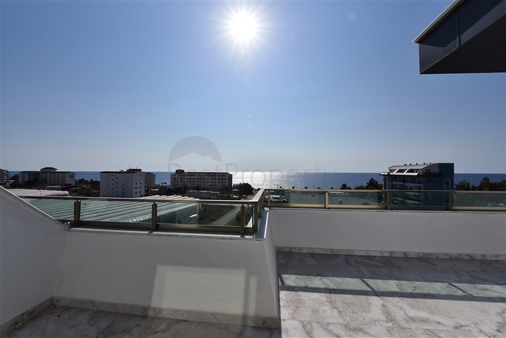 Первоклассный пентхаус 3+1 с видом на море 