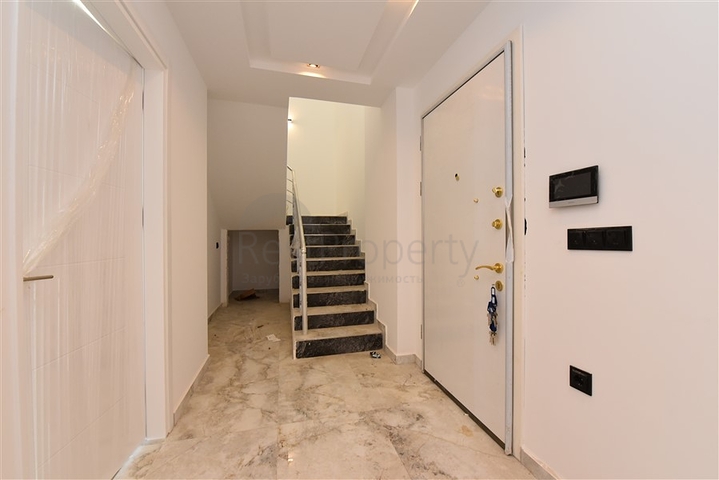 Первоклассный пентхаус 3+1 с видом на море 