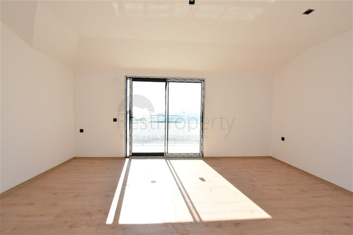 Первоклассный пентхаус 3+1 с видом на море 