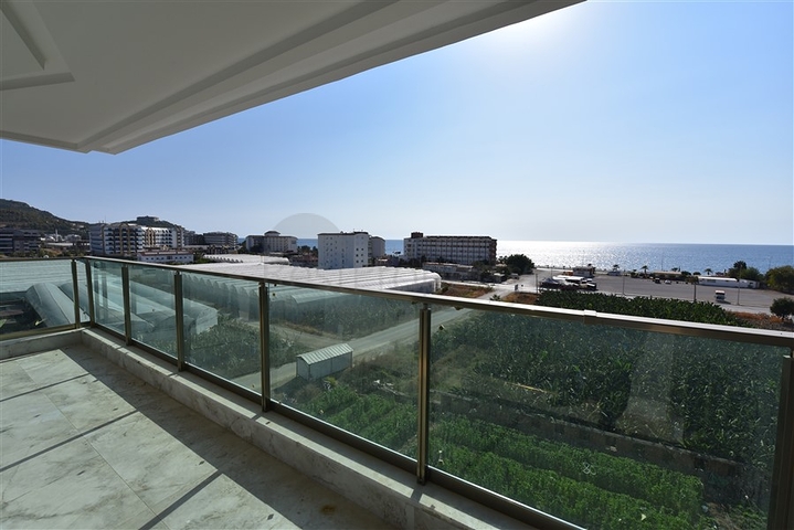 Первоклассный пентхаус 3+1 с видом на море 