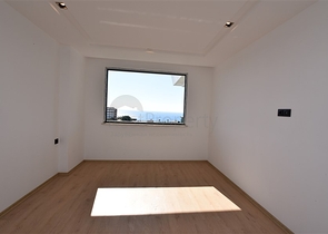 Первоклассный пентхаус 3+1 с видом на море 