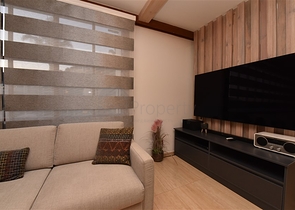 Вилла в итальянском стиле с видом на море и крепость 