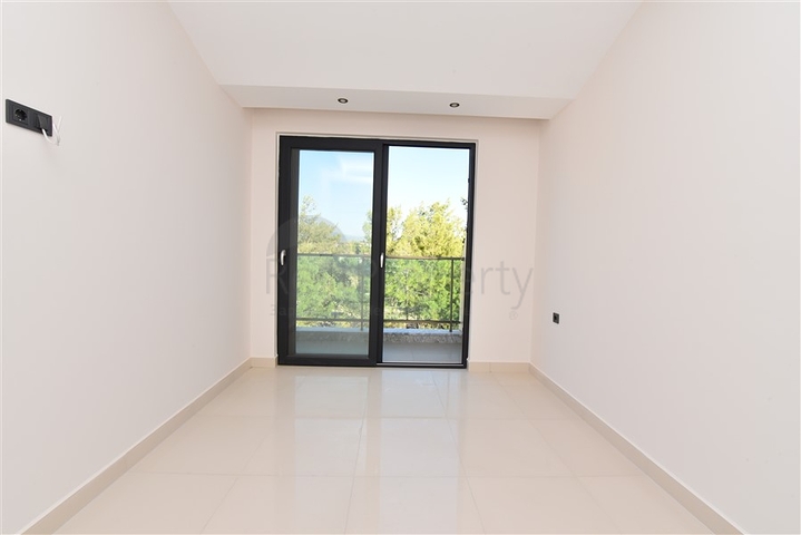 Квартира 3+1 в новом комплексе в Авсалларе