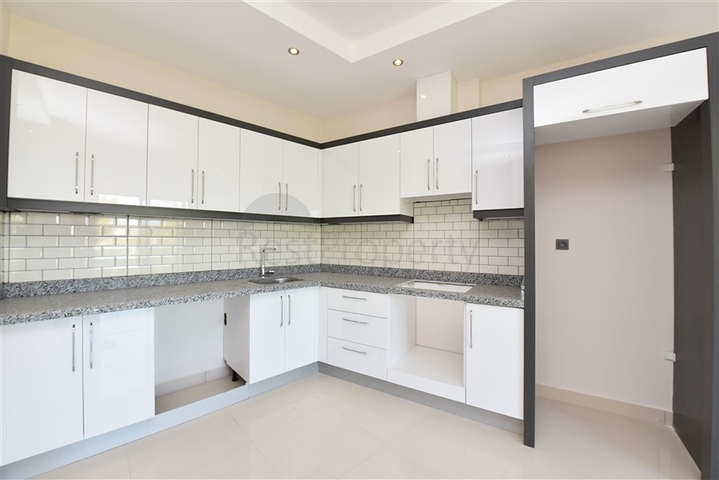 Квартира 3+1 в новом комплексе в Авсалларе