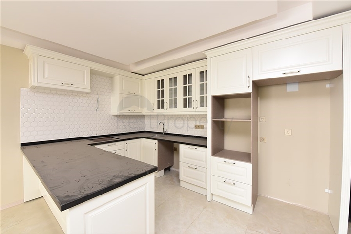 Трехкомнатная квартира в комплексе класса люкс