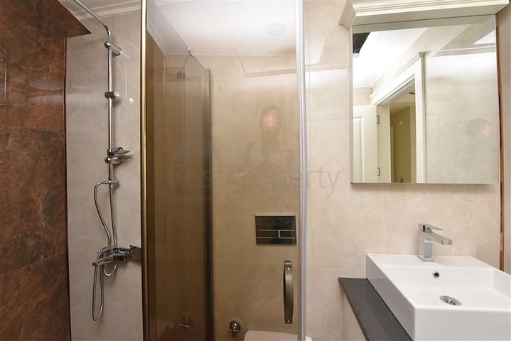 Трехкомнатная квартира в комплексе класса люкс