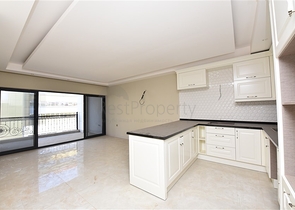 Трехкомнатная квартира в комплексе класса люкс