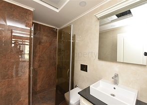 Трехкомнатная квартира в комплексе класса люкс