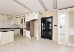 Трехкомнатная квартира в комплексе класса люкс