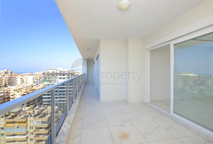 Просторный пентхаус в районе Махмутлар 