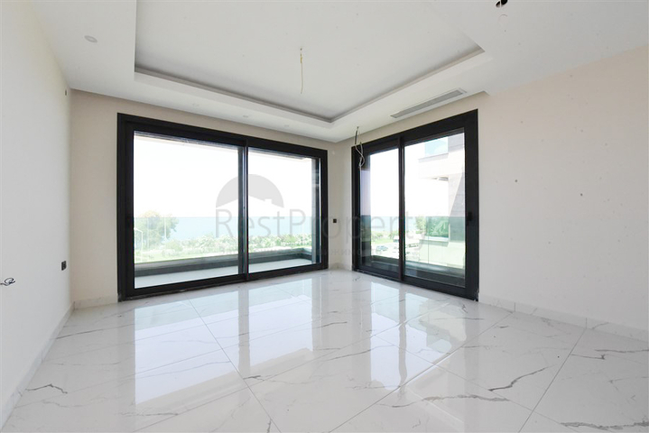 Виллы премиального сегмента на первой береговой линии в Каргыджаке