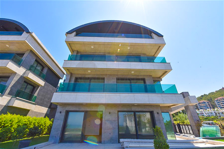 Виллы премиального сегмента на первой береговой линии в Каргыджаке