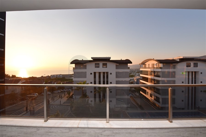 На аренду представлена квартира 1+1 в комплексе района Каргыджак