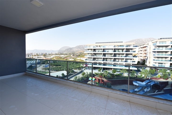 Двухэтажная квартира в одном из лучших комплексов района Каргыджак