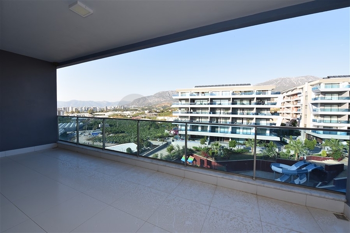 Двухэтажная квартира в одном из лучших комплексов района Каргыджак