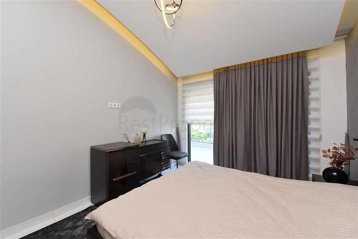 Двухэтажная квартира в одном из лучших комплексов района Каргыджак