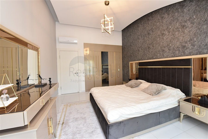 Двухэтажная квартира в одном из лучших комплексов района Каргыджак