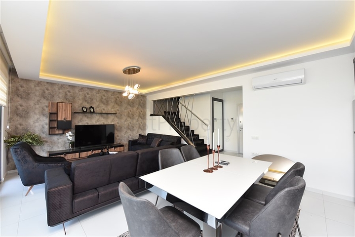 Двухэтажная квартира в одном из лучших комплексов района Каргыджак