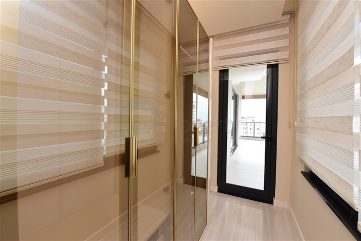 Пентхаус 3+1 в Махмутларе на аренду