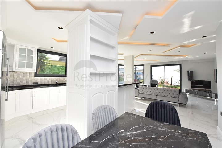 Шикарная двухэтажная вилла в районе Каргыджак под гражданство