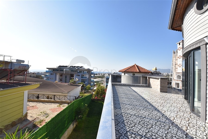 Шикарная двухэтажная вилла в районе Каргыджак под гражданство