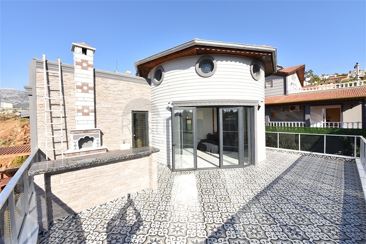 Шикарная двухэтажная вилла в районе Каргыджак под гражданство