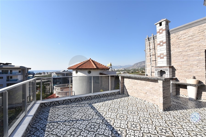 Шикарная двухэтажная вилла в районе Каргыджак под гражданство