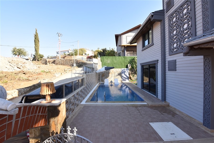 Шикарная двухэтажная вилла в районе Каргыджак под гражданство