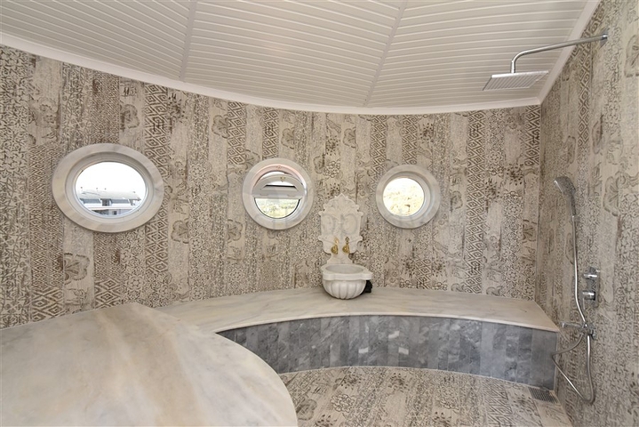 Шикарная двухэтажная вилла в районе Каргыджак под гражданство