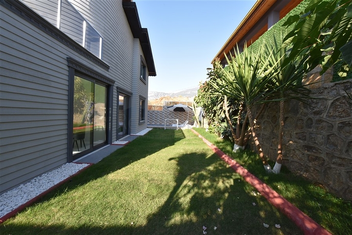 Шикарная двухэтажная вилла в районе Каргыджак под гражданство