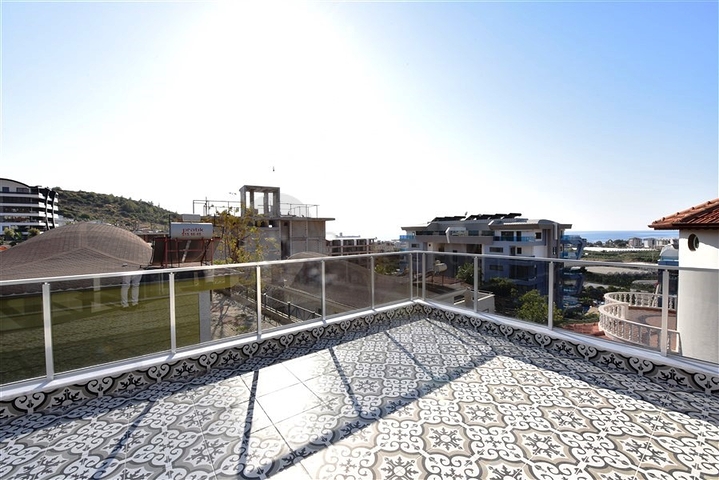 Шикарная двухэтажная вилла в районе Каргыджак под гражданство