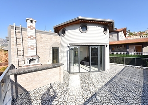 Шикарная двухэтажная вилла в районе Каргыджак под гражданство